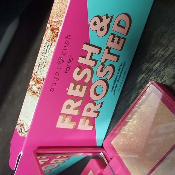 ❤️🌙Tarte Fresh And Frosted Highlighter Palette - Picture 3 of 8